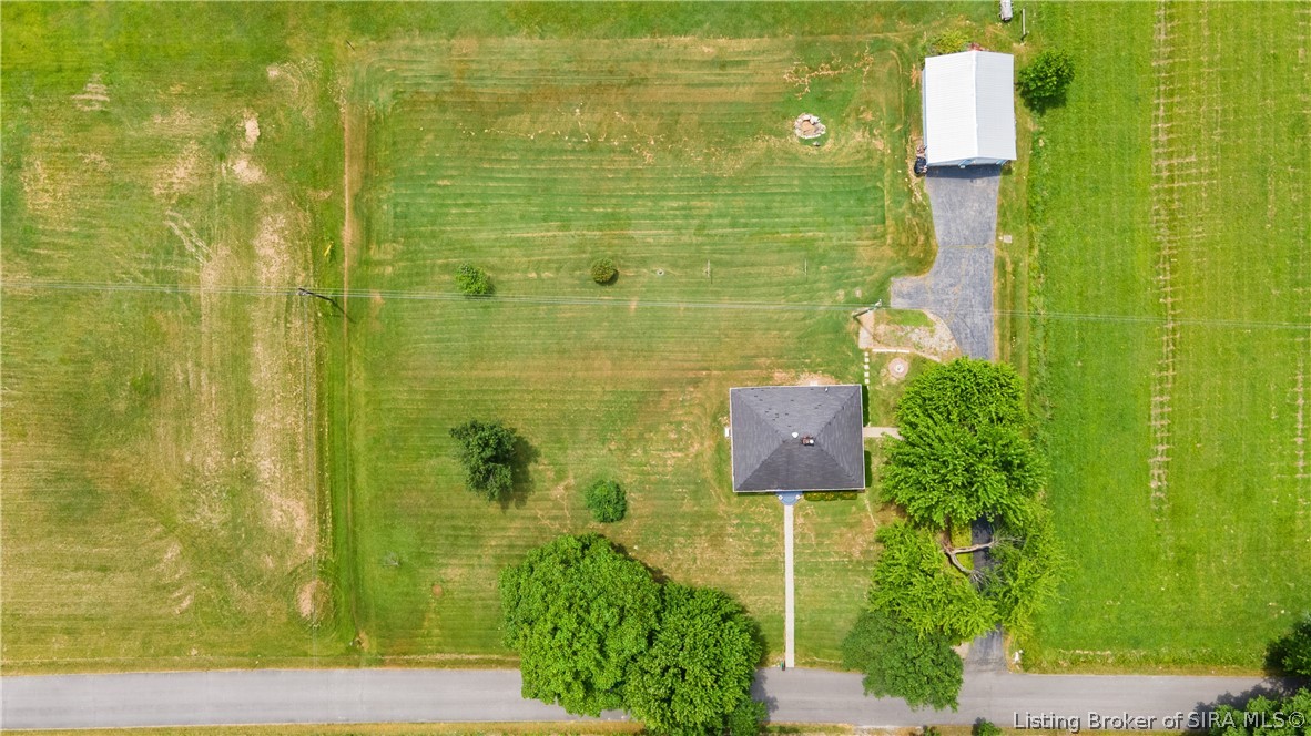 1103 W Helton Road