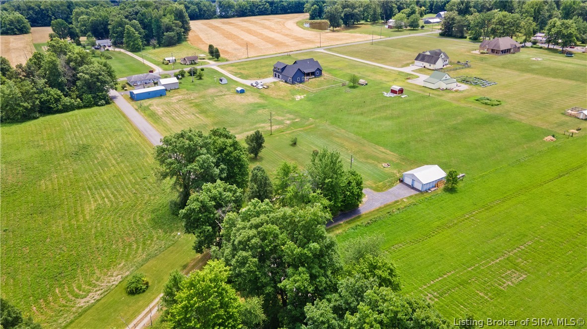 1103 W Helton Road