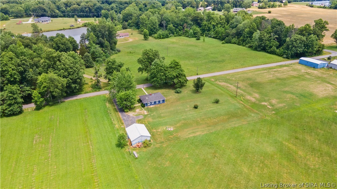 1103 W Helton Road