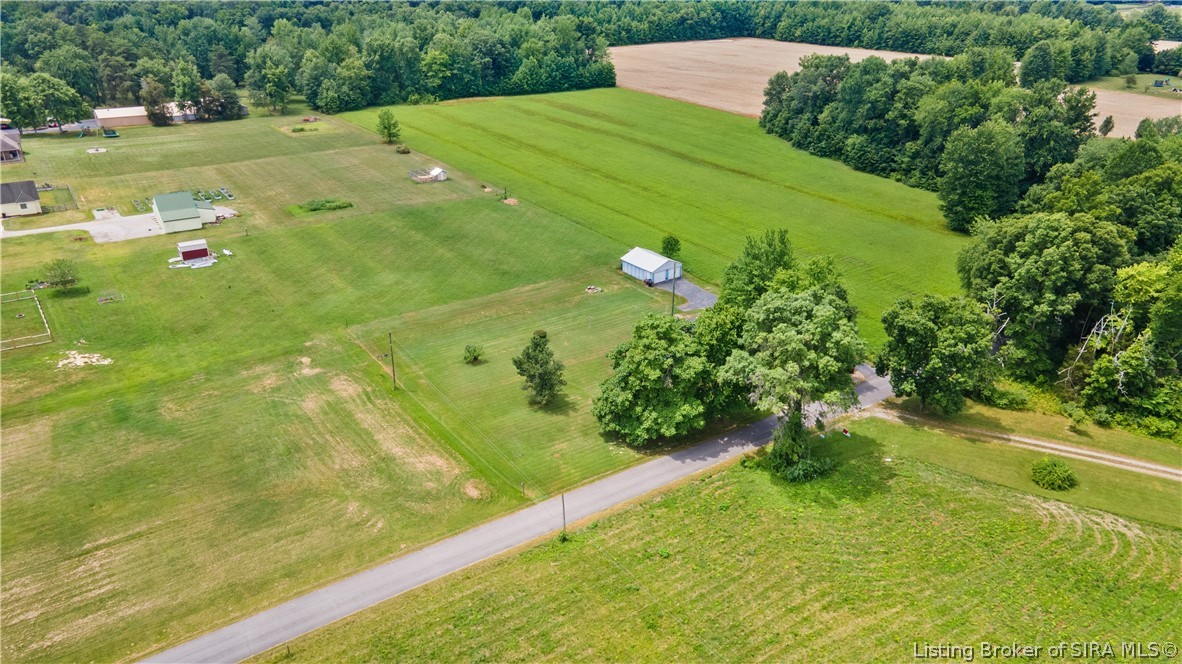1103 W Helton Road