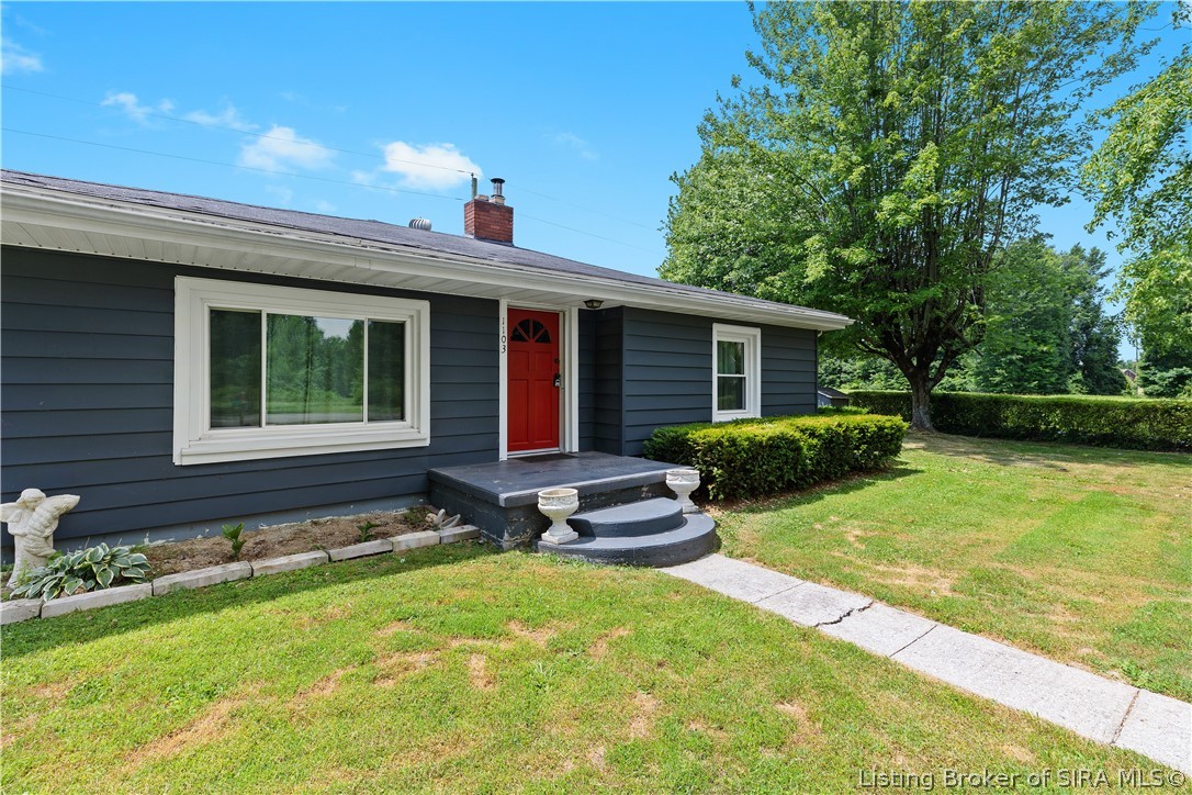 1103 W Helton Road