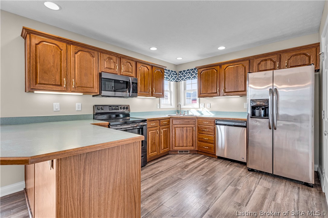 1085 Emerald Drive