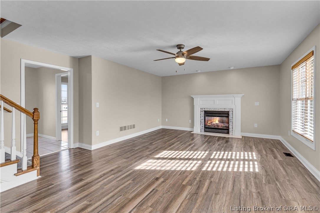1085 Emerald Drive