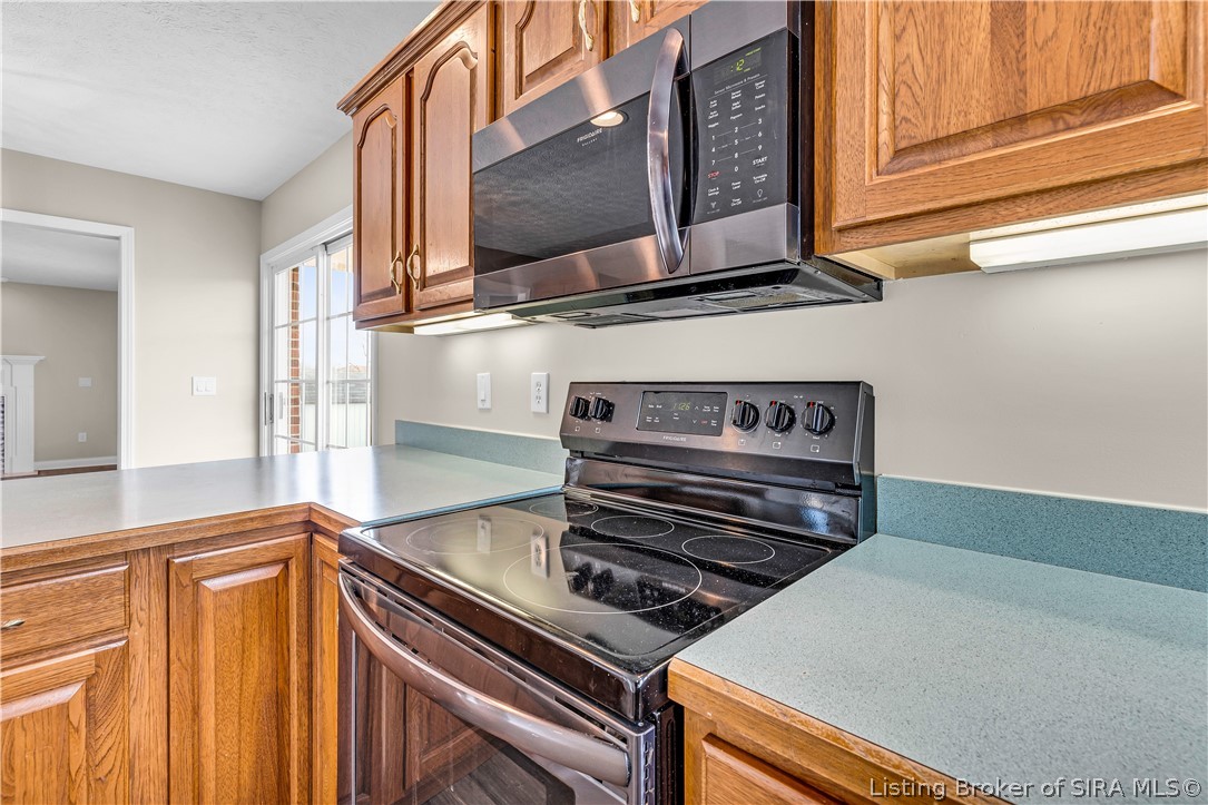 1085 Emerald Drive