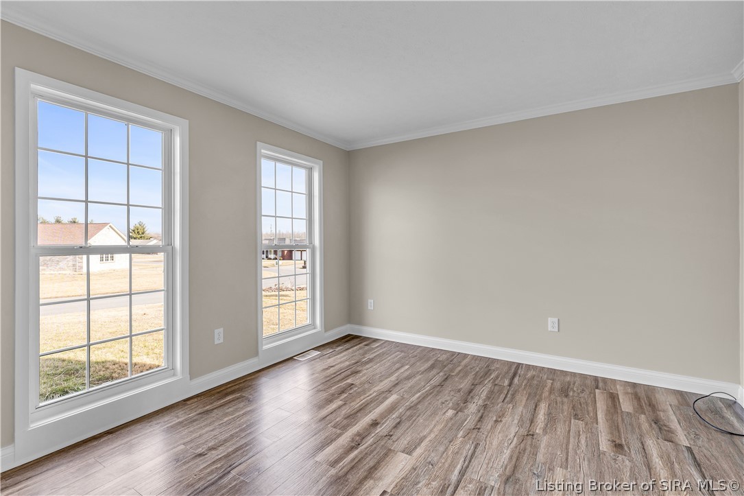 1085 Emerald Drive