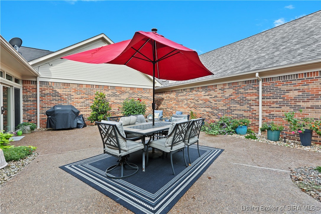 1630 Greenbriar Court