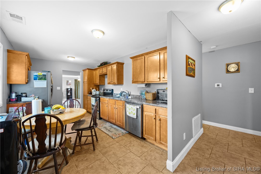1113 Cheryl Drive