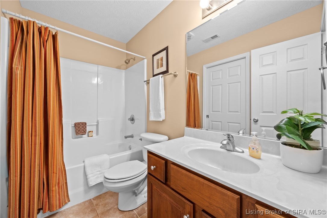 8459 Hunters Trace