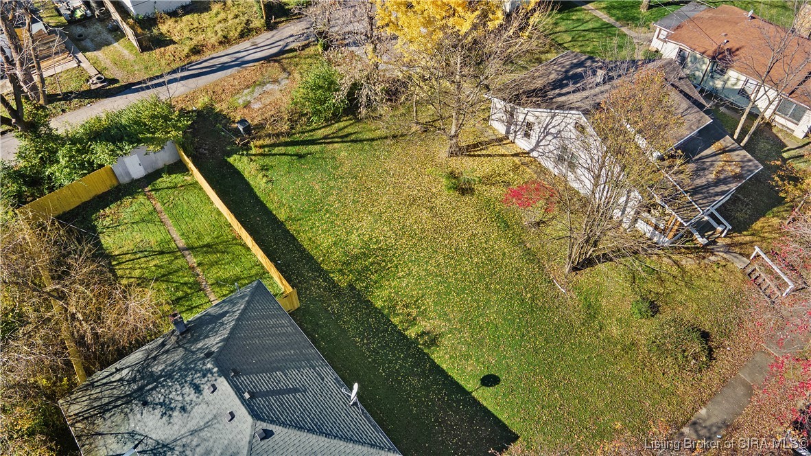 639 W 7th Street