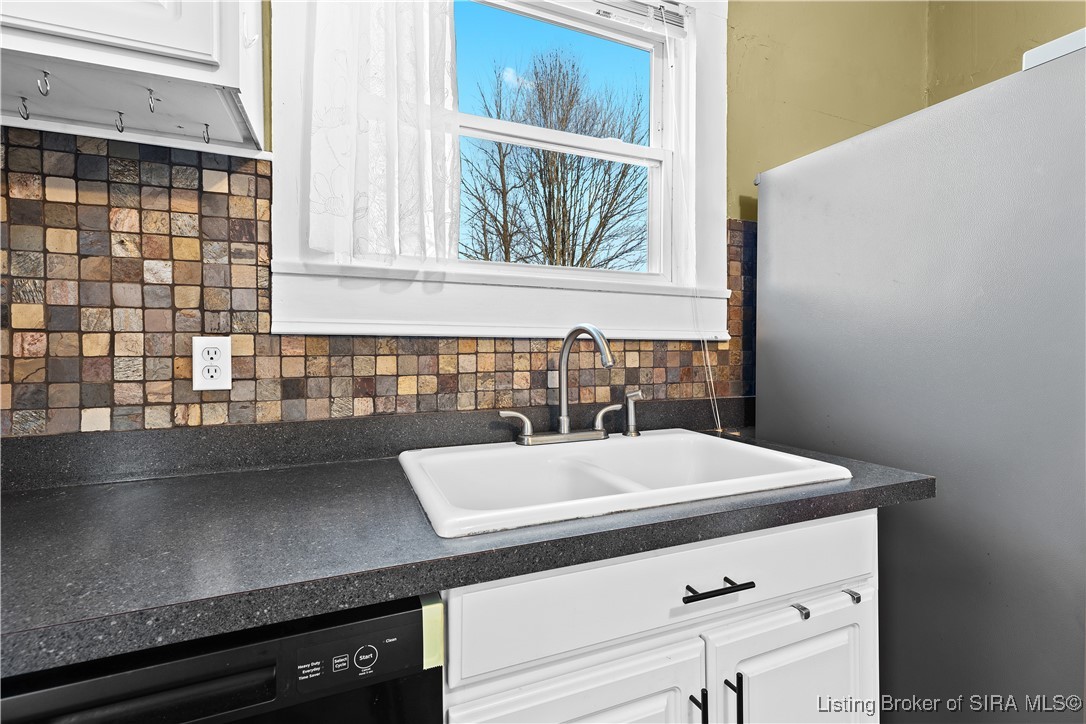 639 W 7th Street