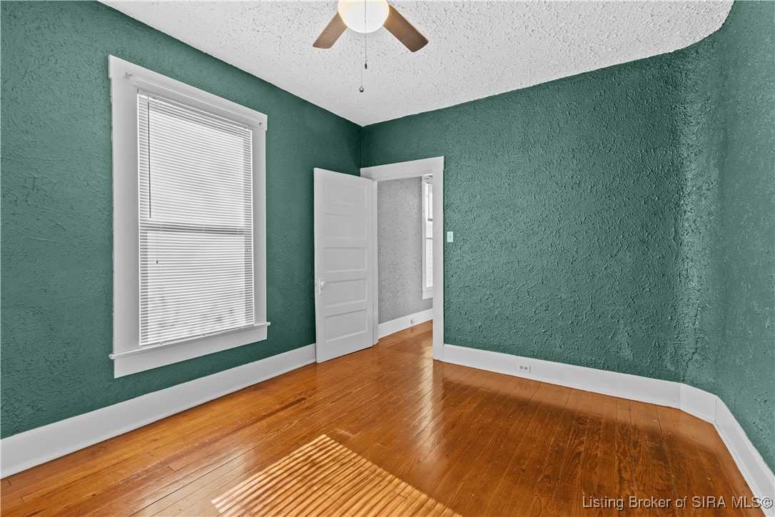 639 W 7th Street