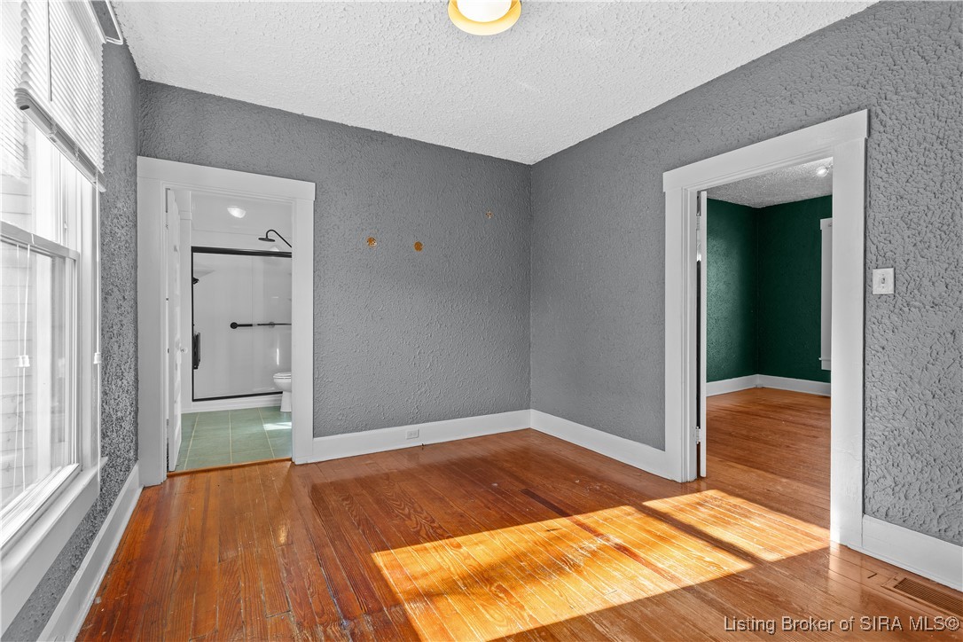 639 W 7th Street