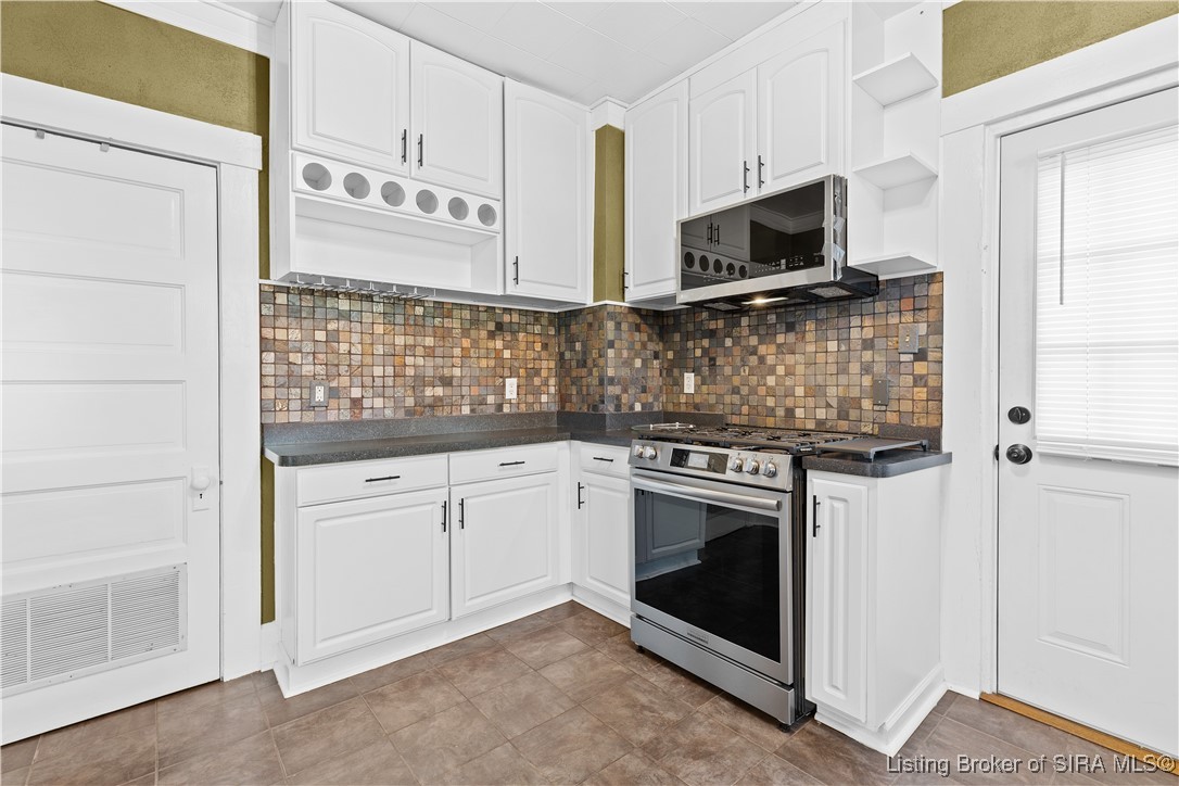 639 W 7th Street