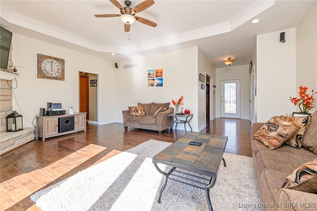 8961 Lake Point Drive