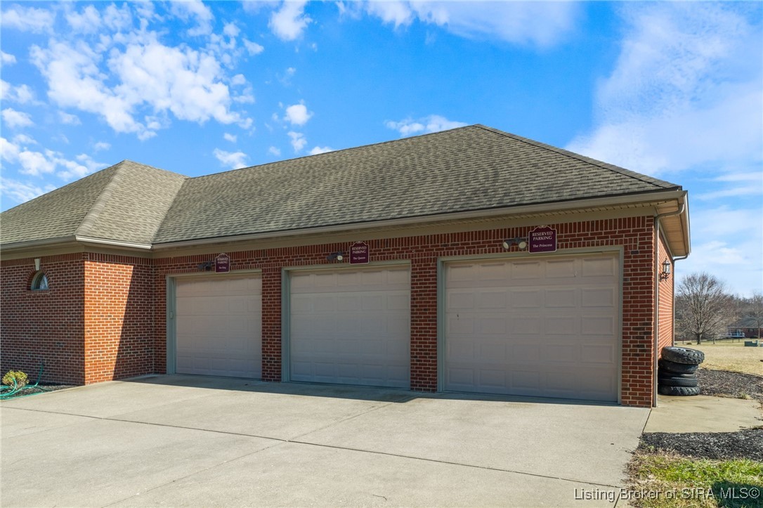 8961 Lake Point Drive