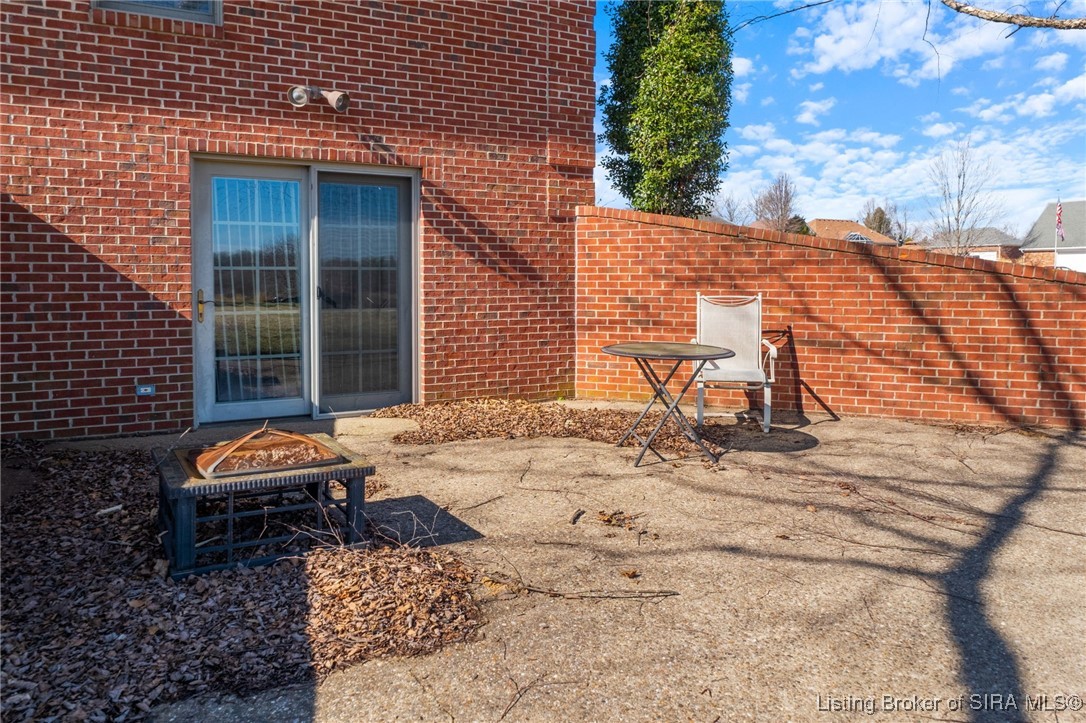 8961 Lake Point Drive