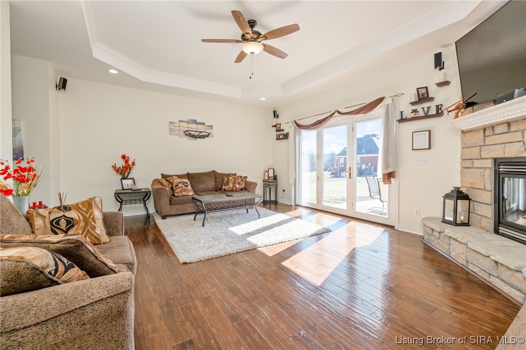 8961 Lake Point Drive