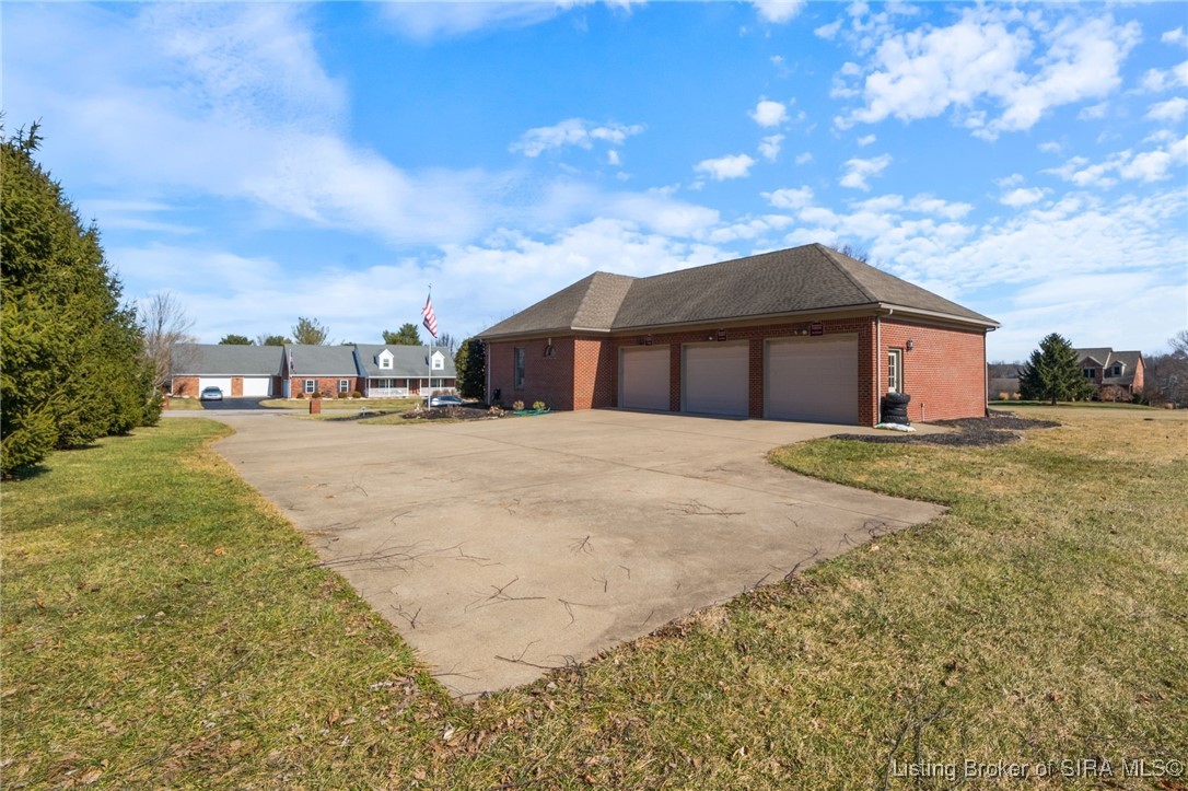 8961 Lake Point Drive