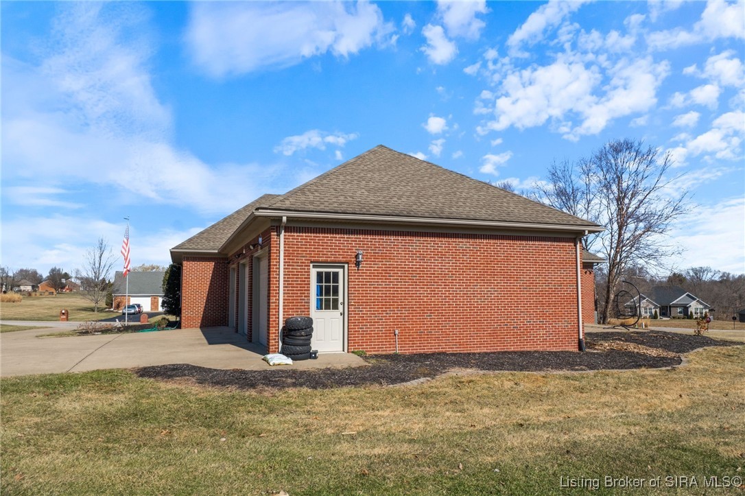 8961 Lake Point Drive