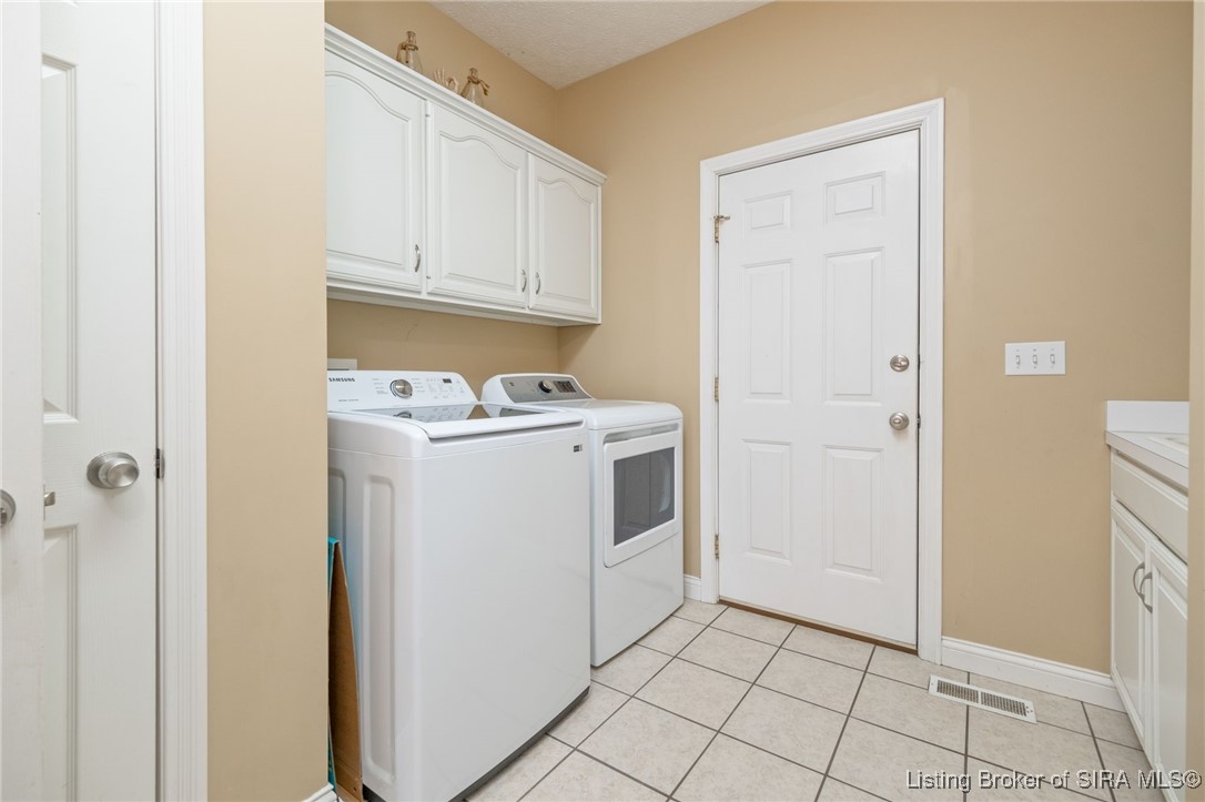 8961 Lake Point Drive