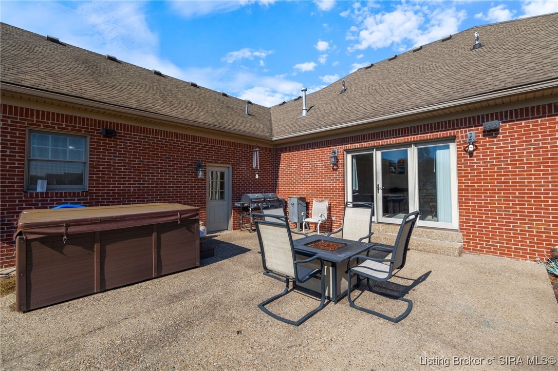 8961 Lake Point Drive