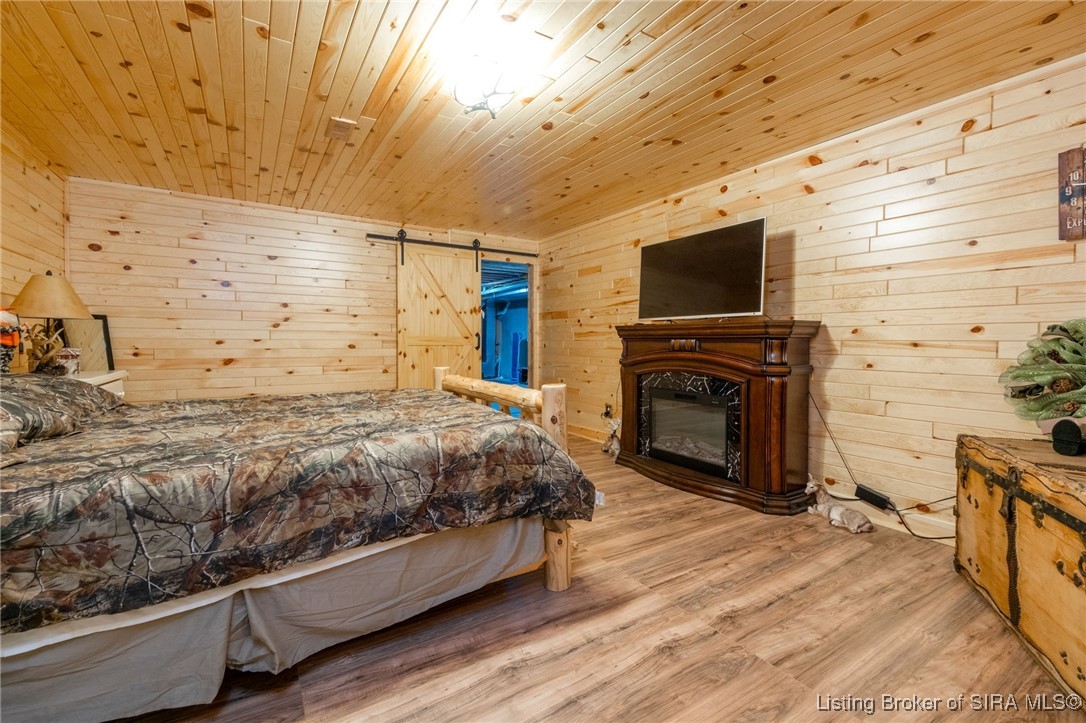 8961 Lake Point Drive