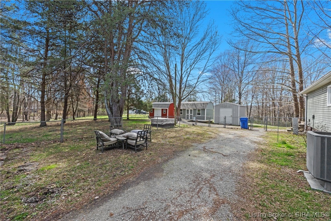 7691 Greenbrier Road NE
