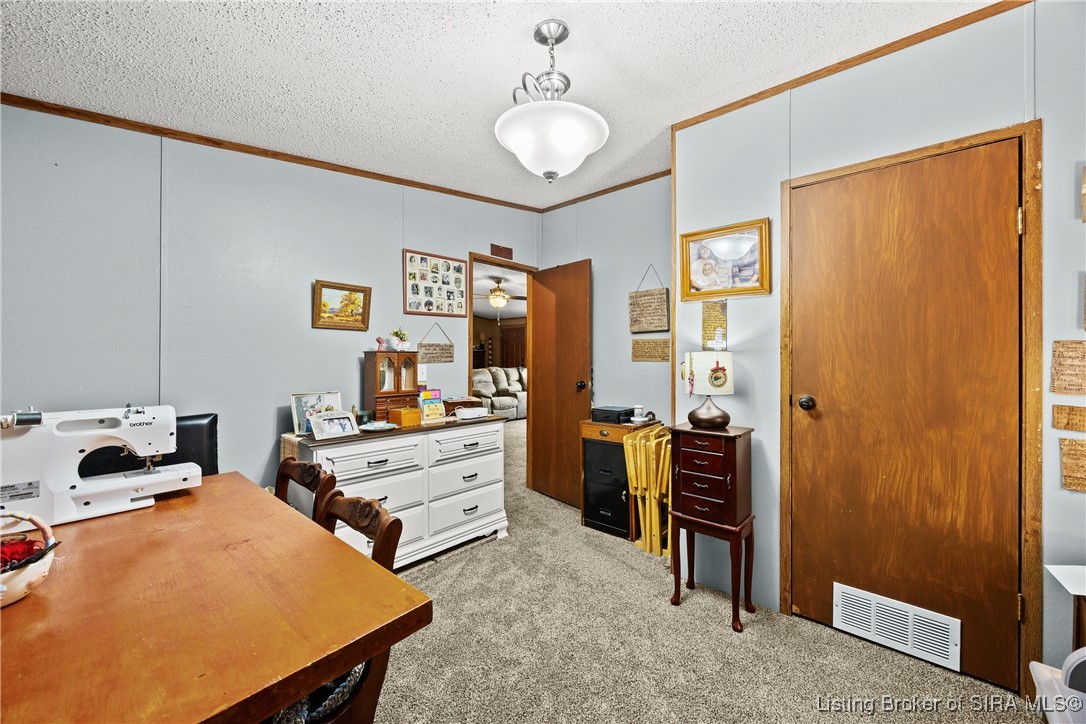 7691 Greenbrier Road NE