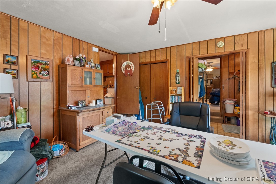 903 E Walnut Street