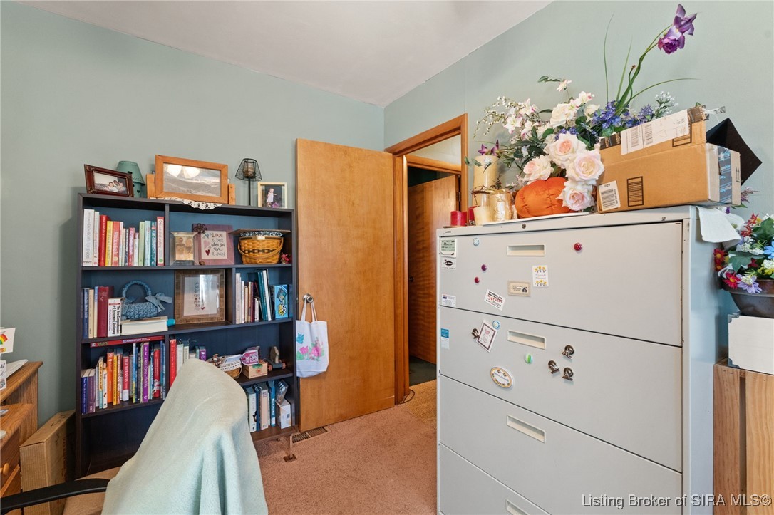 903 E Walnut Street