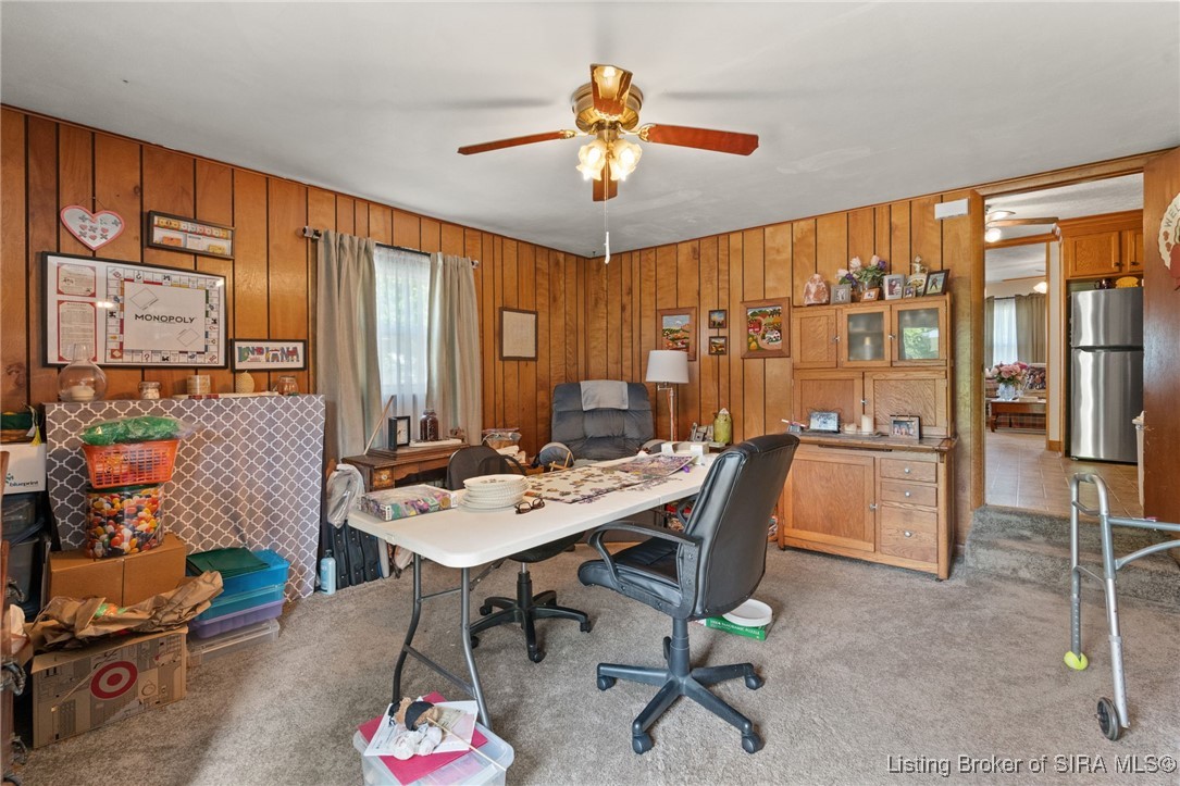 903 E Walnut Street