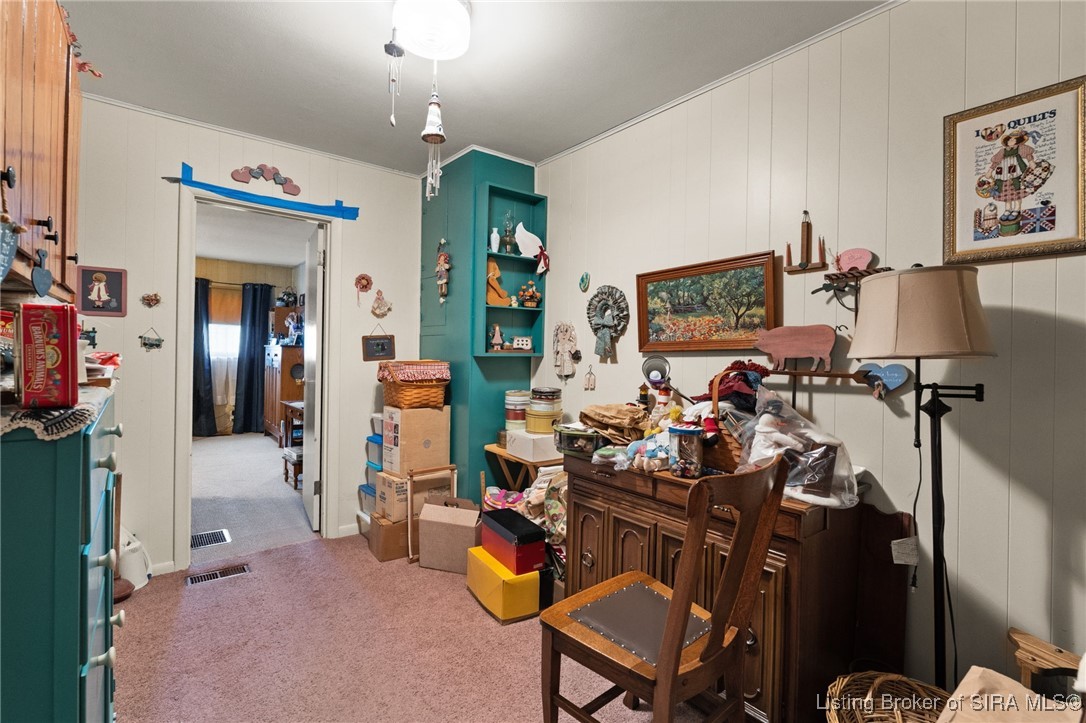 903 E Walnut Street