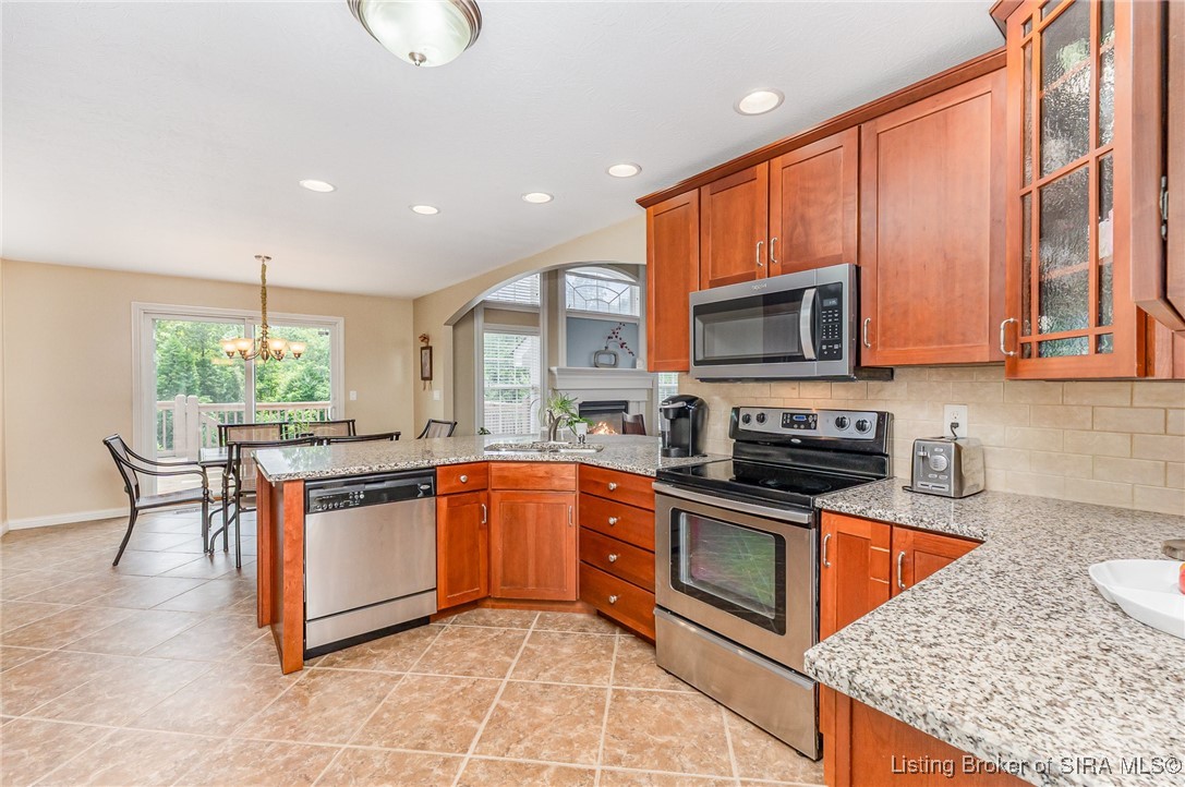 4004 Crestwood Drive