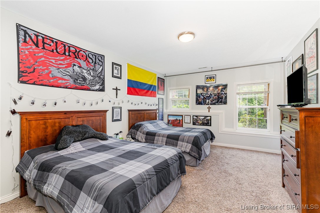 4004 Crestwood Drive