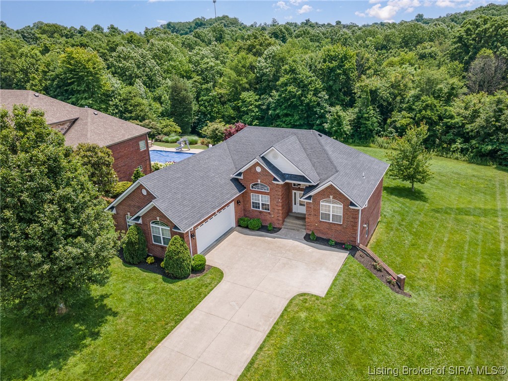 4004 Crestwood Drive