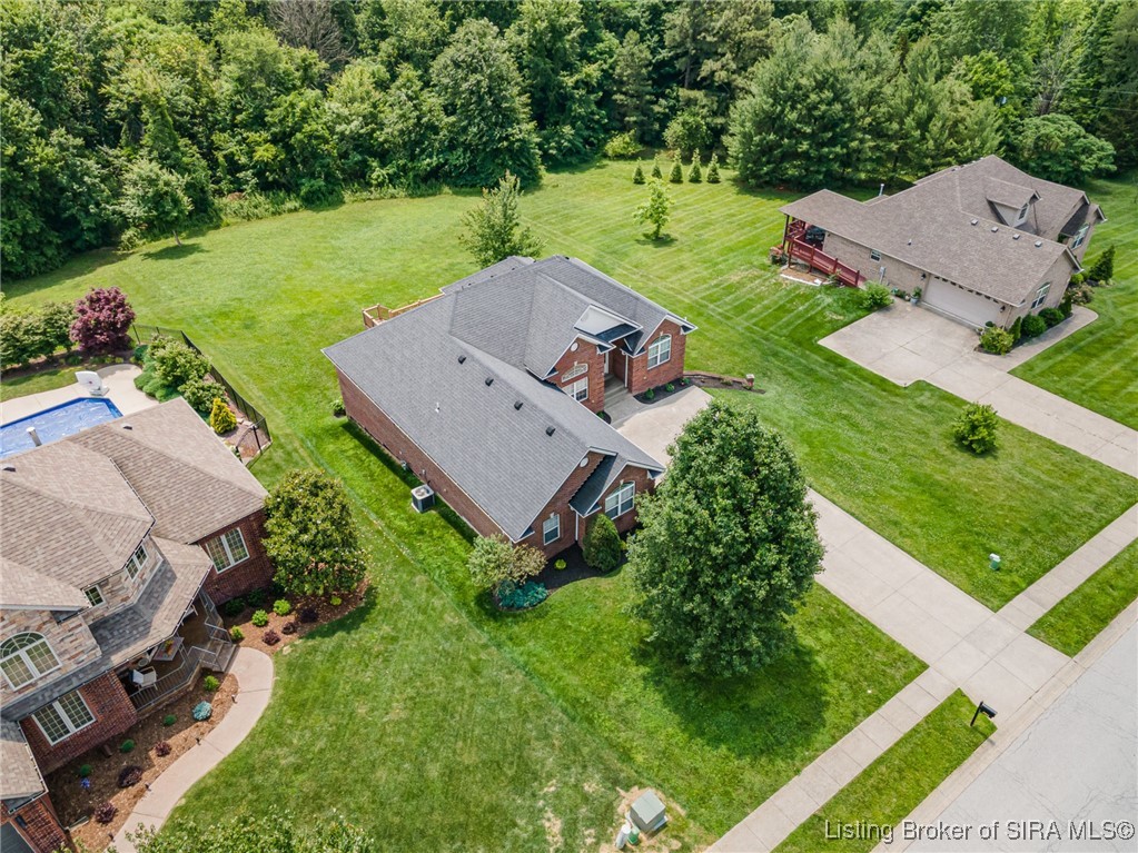 4004 Crestwood Drive