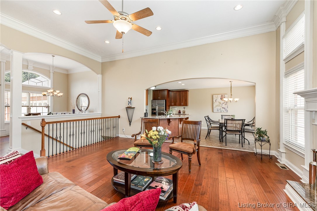 4004 Crestwood Drive