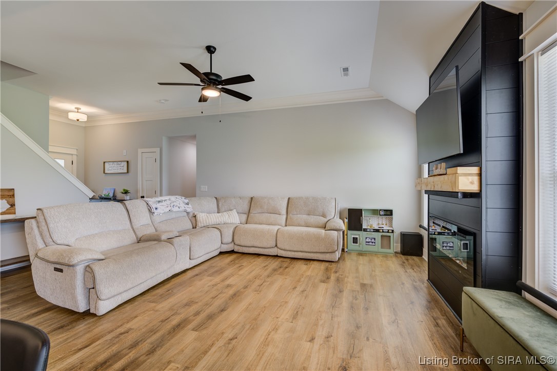 6313 Messina Drive