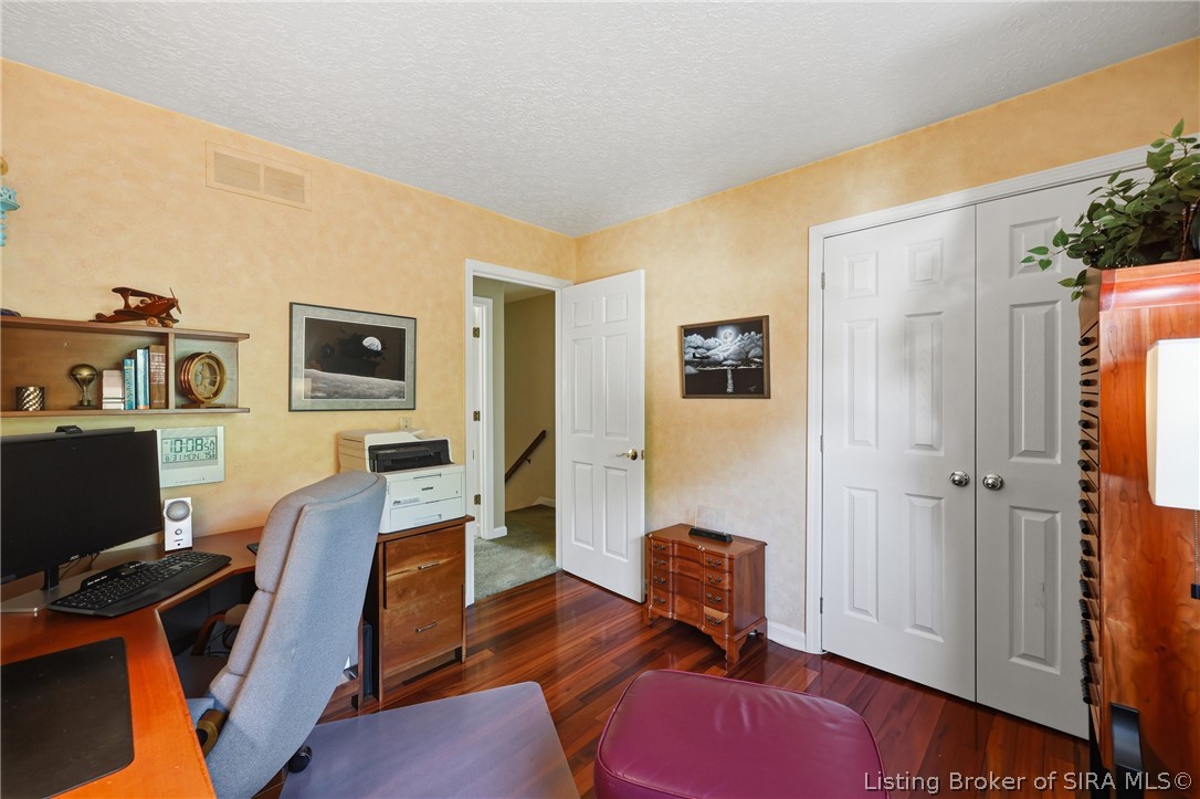 1029 Cliffwood Drive