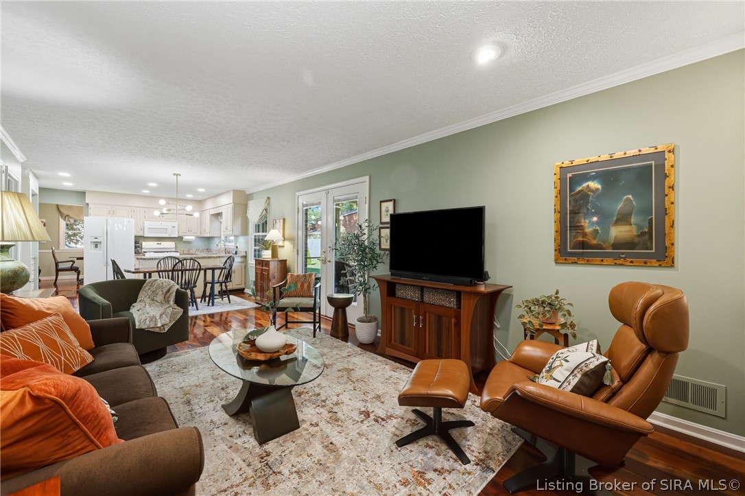 1029 Cliffwood Drive