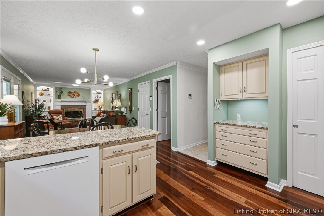 1029 Cliffwood Drive