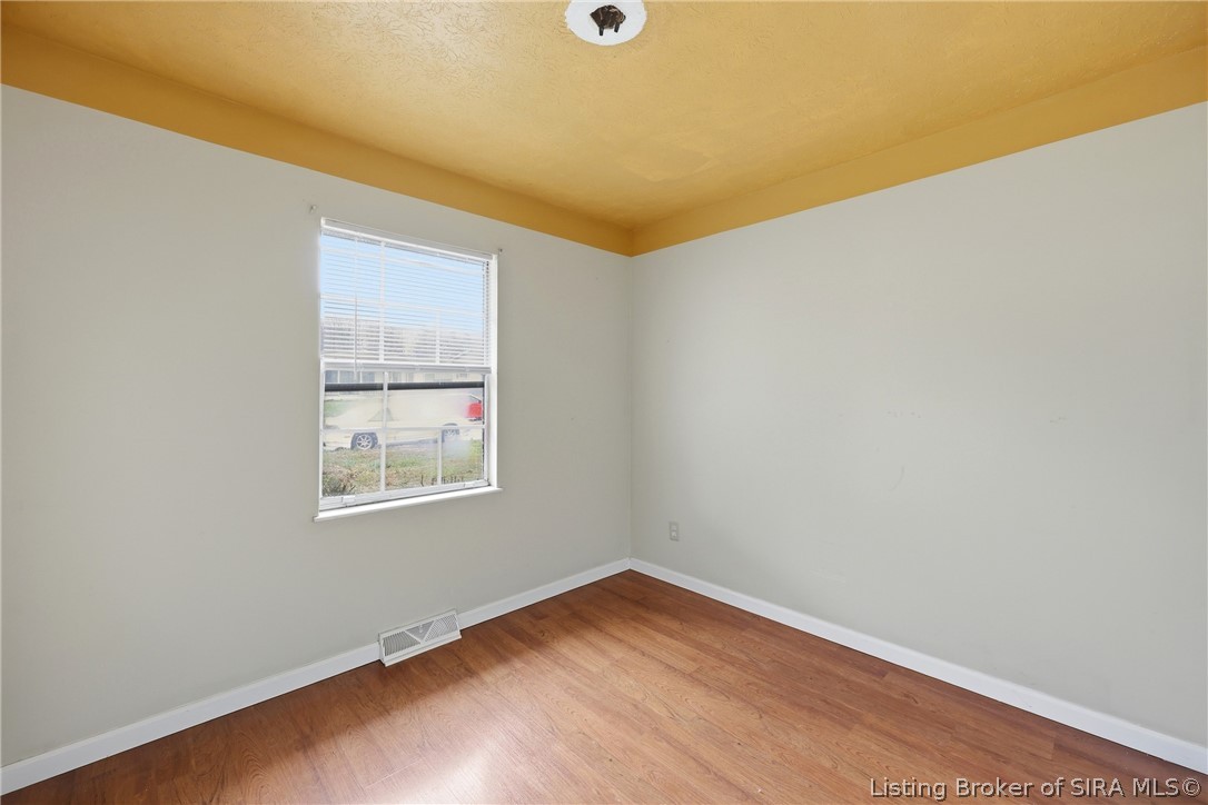803 N Cauble