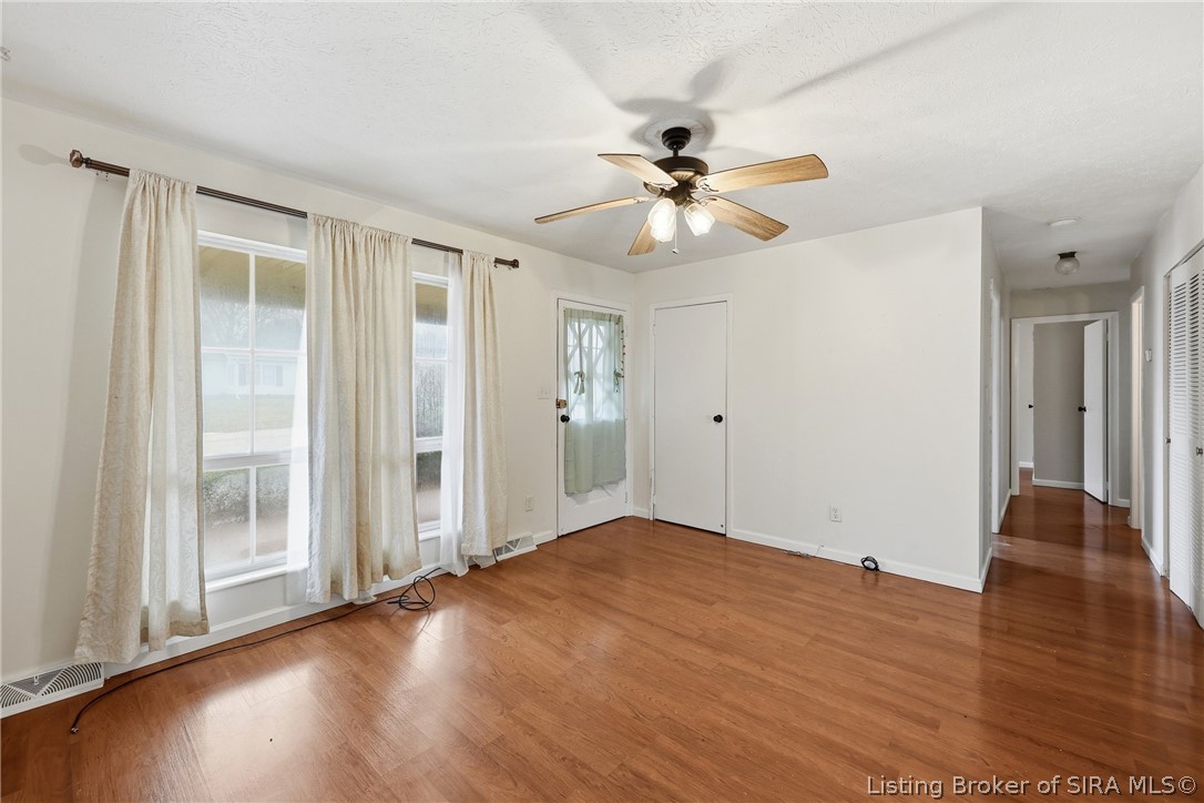803 N Cauble