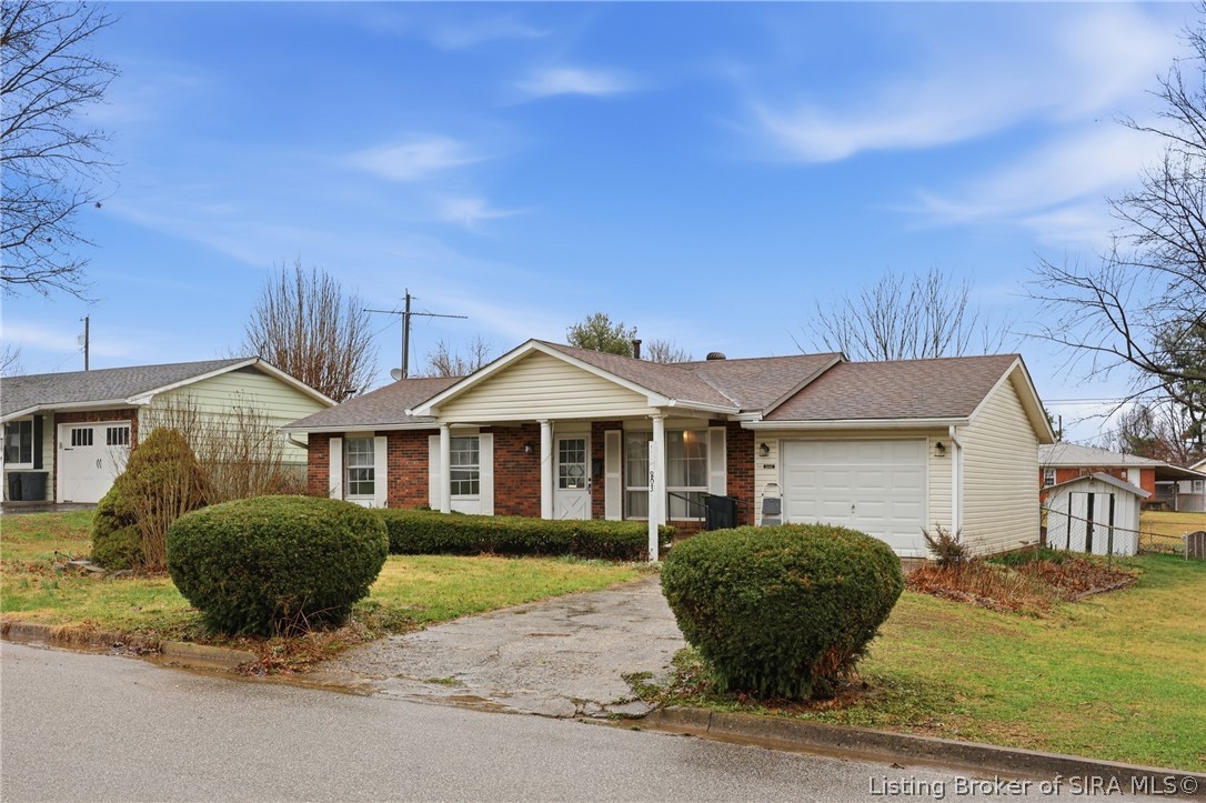 803 N Cauble