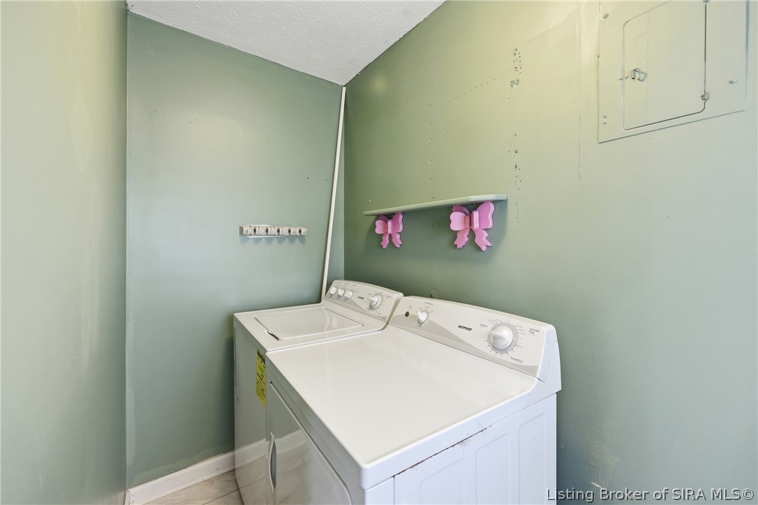 803 N Cauble