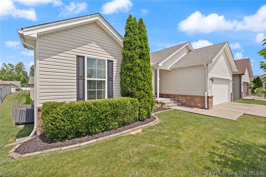 1604 Regans Way