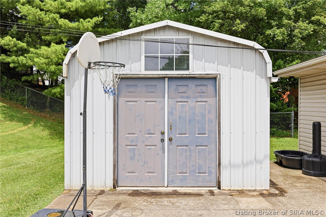 2103 Fairway Court