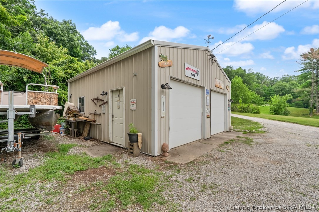 2488 W County 575 Road S