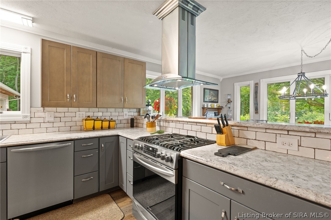 2488 W County 575 Road S