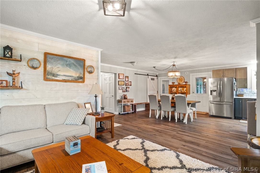 2488 W County 575 Road S